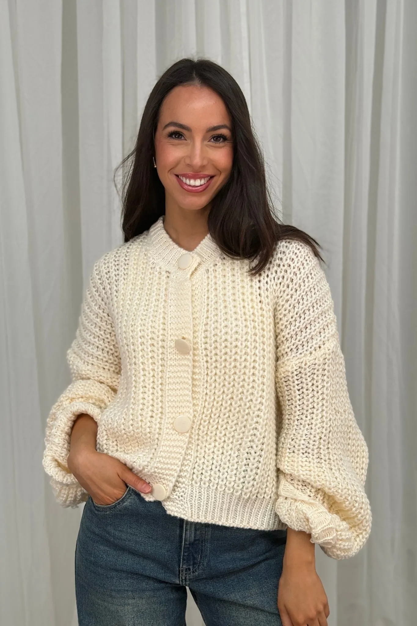 Lila Chunky Knit Cardigan In Cream