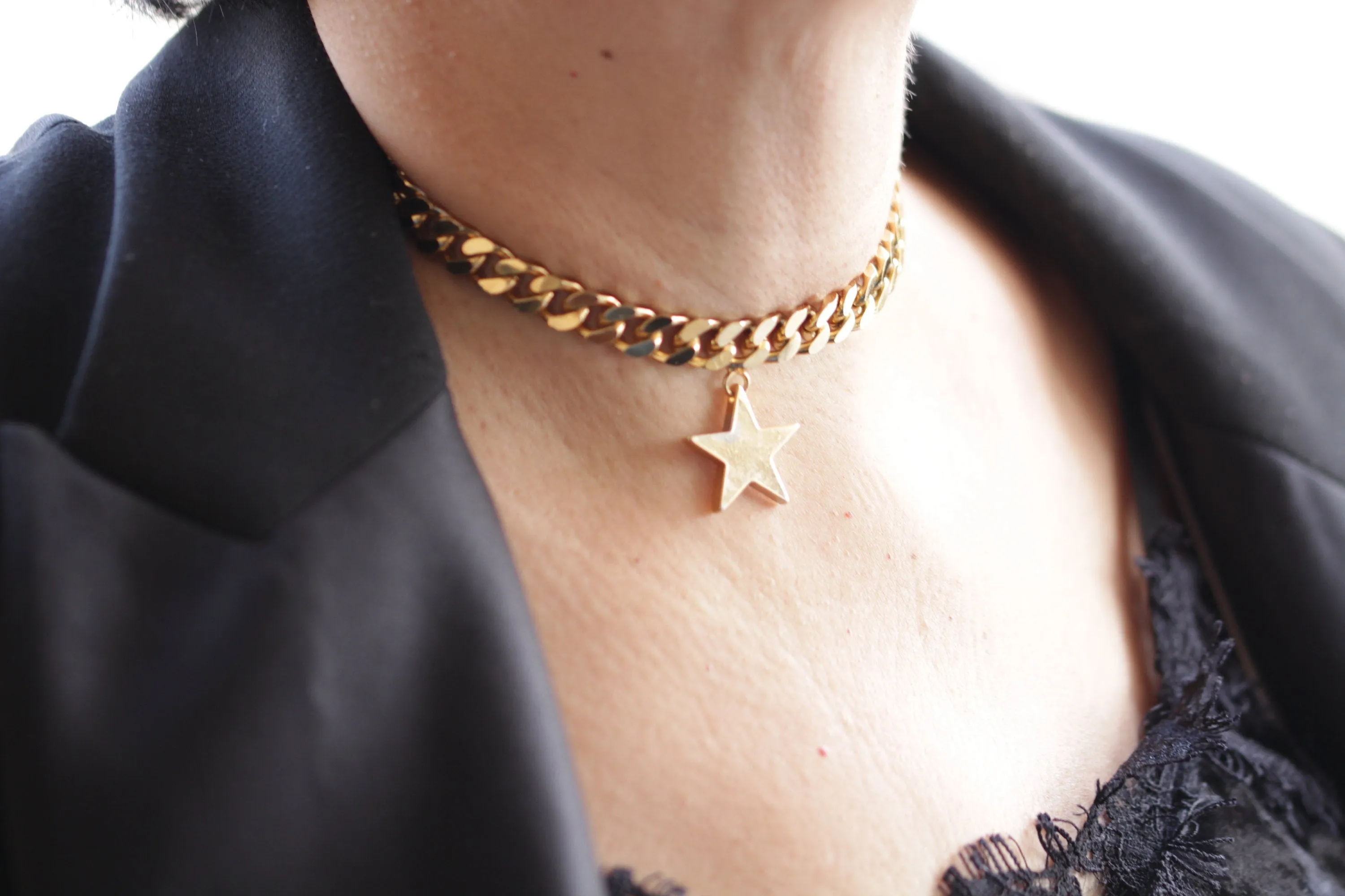 STAR CHUNKY NECKLACE