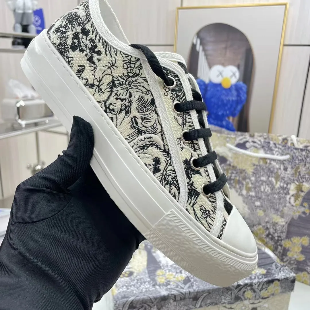 xakxx Retro Embroidered Letter Canvas Shoes for Women  New Flat Versatile Hidden Heel Lace-up Low-Top Sneakers Casual Shoes